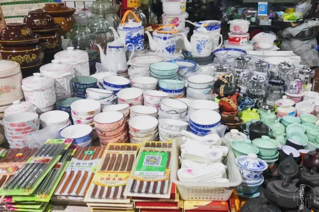 為什么億萬富豪從“樸素”農(nóng)產(chǎn)品市場(chǎng)中崛起？揭秘日用零售的秘密